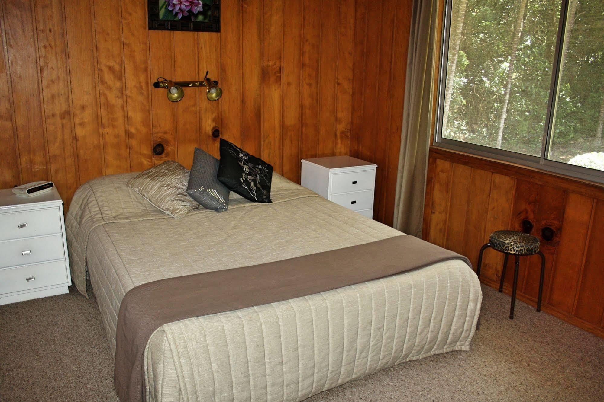 Hideaway Retreat Otel Burnt Pine Dış mekan fotoğraf
